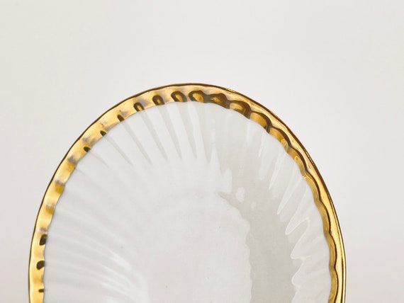 Vintage Shell Gold Rimmed Edge Ring Dish - Genuin… - image 6