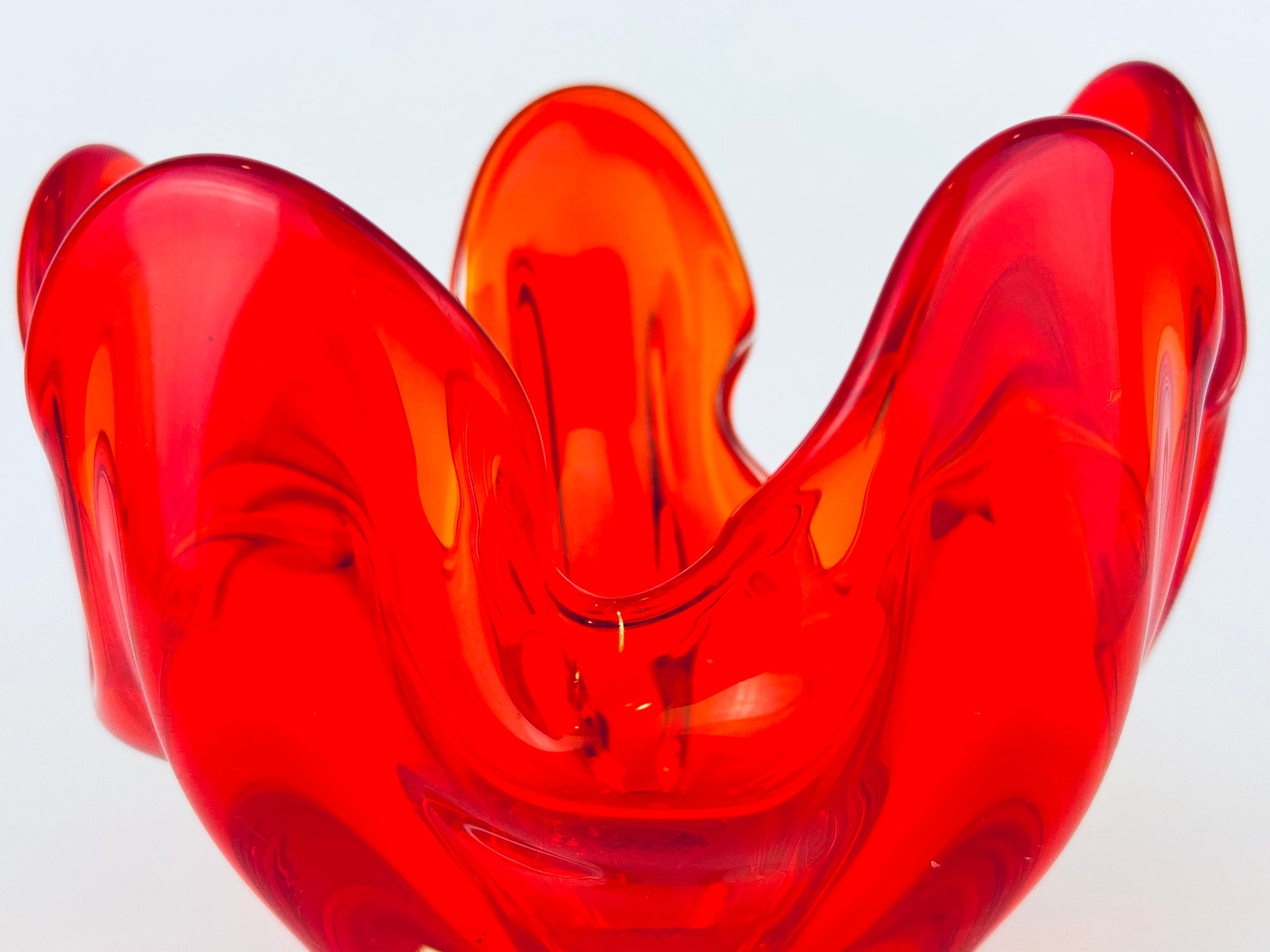 ヴィンテージ アンバービナ レッド/オレンジ アートガラス 装飾ボウル