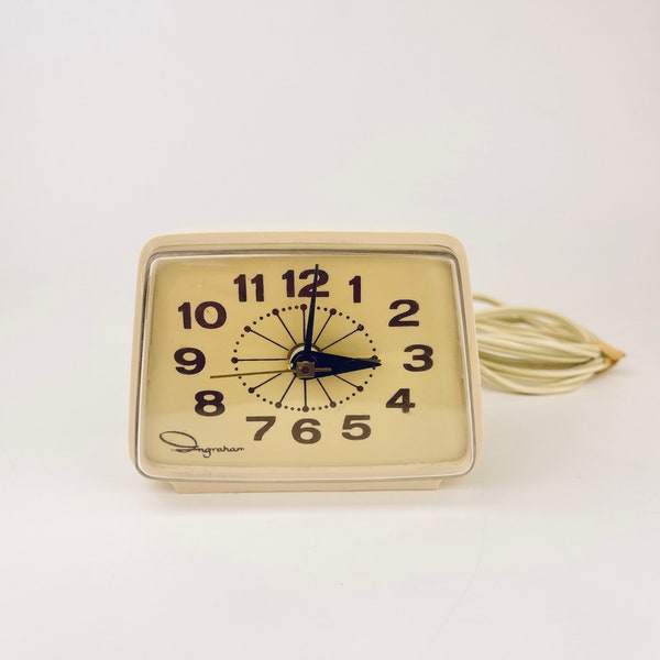 Vintage Ingraham Beige Plug In Alarm Clock - Model 49-009 - McGraw Edison Company