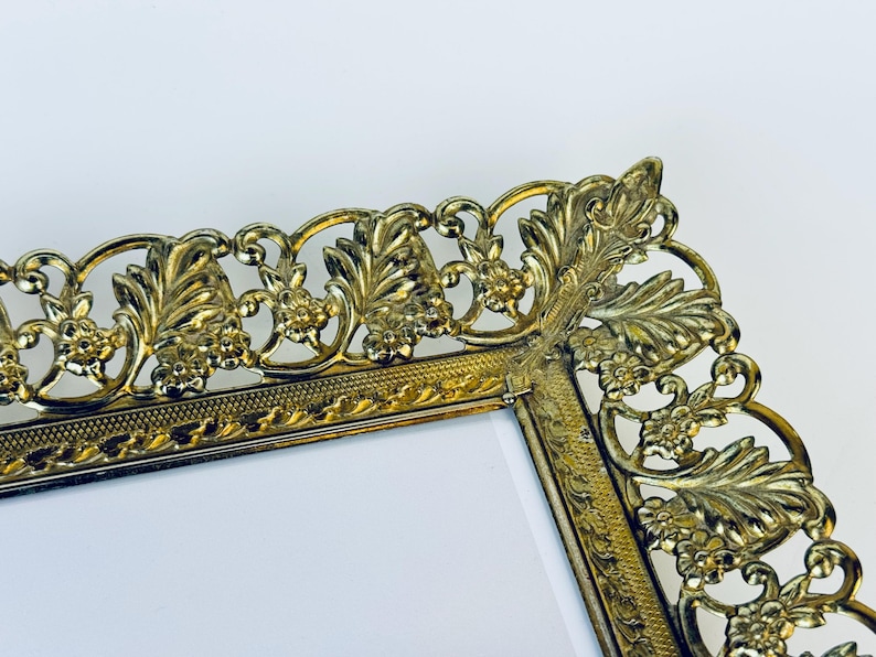 Vintage Ornate Gold Metal Filigree Wall Mounted Picture Frame - 9" X 14 ...