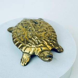 Vintage Solid Brass Turtle Figurine/Paperweight - Attractive Aged Metal Patina