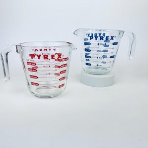 Vintage Pyrex Glass Measuring Cup (2 Cups/0.5 Litre) - Metric + Imperial System - Made In USA - Sold Separately