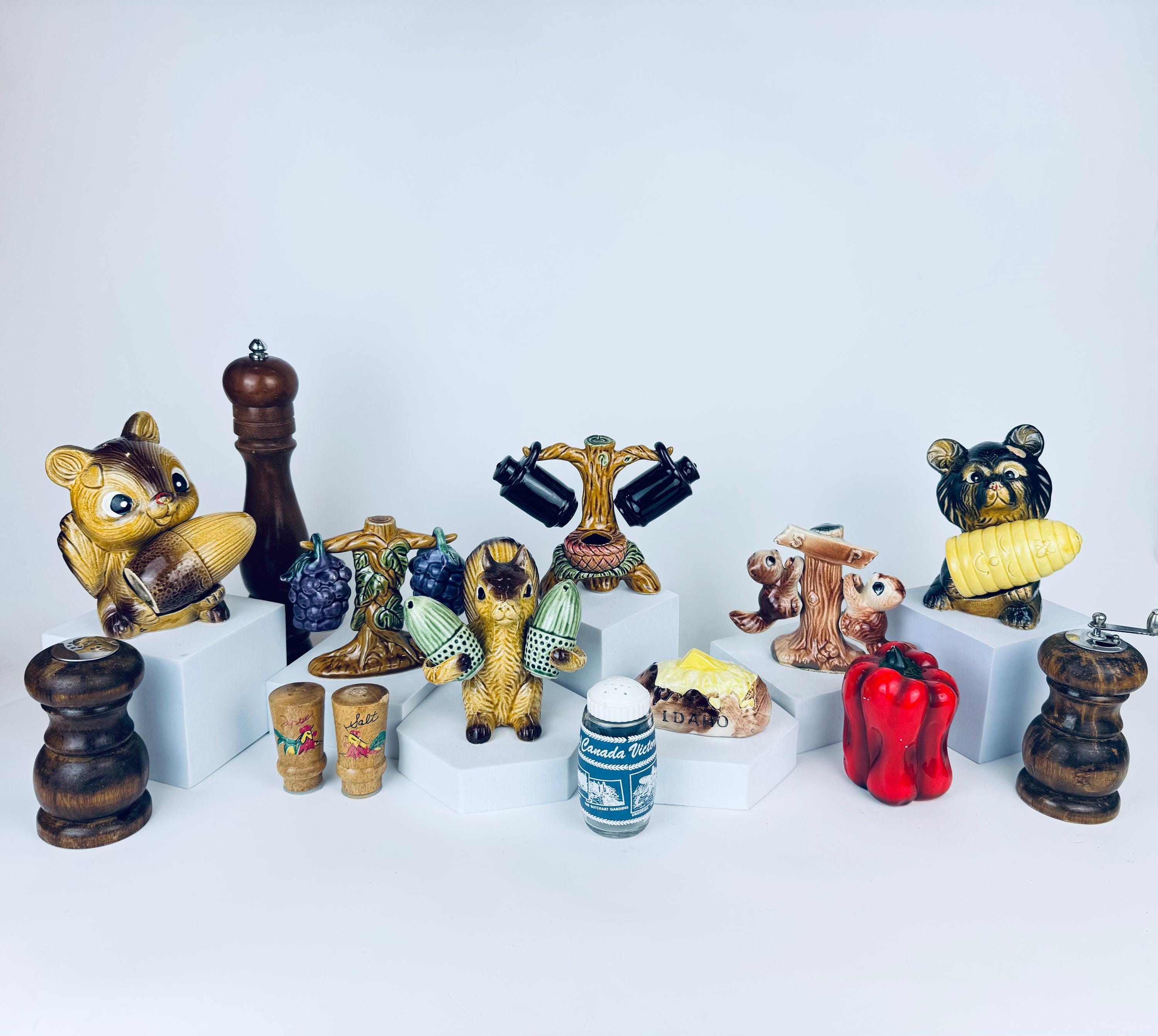 ヴィンテージ キッチュ セラミック ソルト＆ペッパー シェーカー