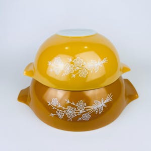 Vintage &#39;PYREX&#39; Butterfly Gold Cinderella Mixing Bowls - #443 & 444 - Made In USA - Sold Separately
