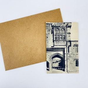Carte postale vintage Vicar's Close, Wells Cathedral, Angleterre - noir et blanc