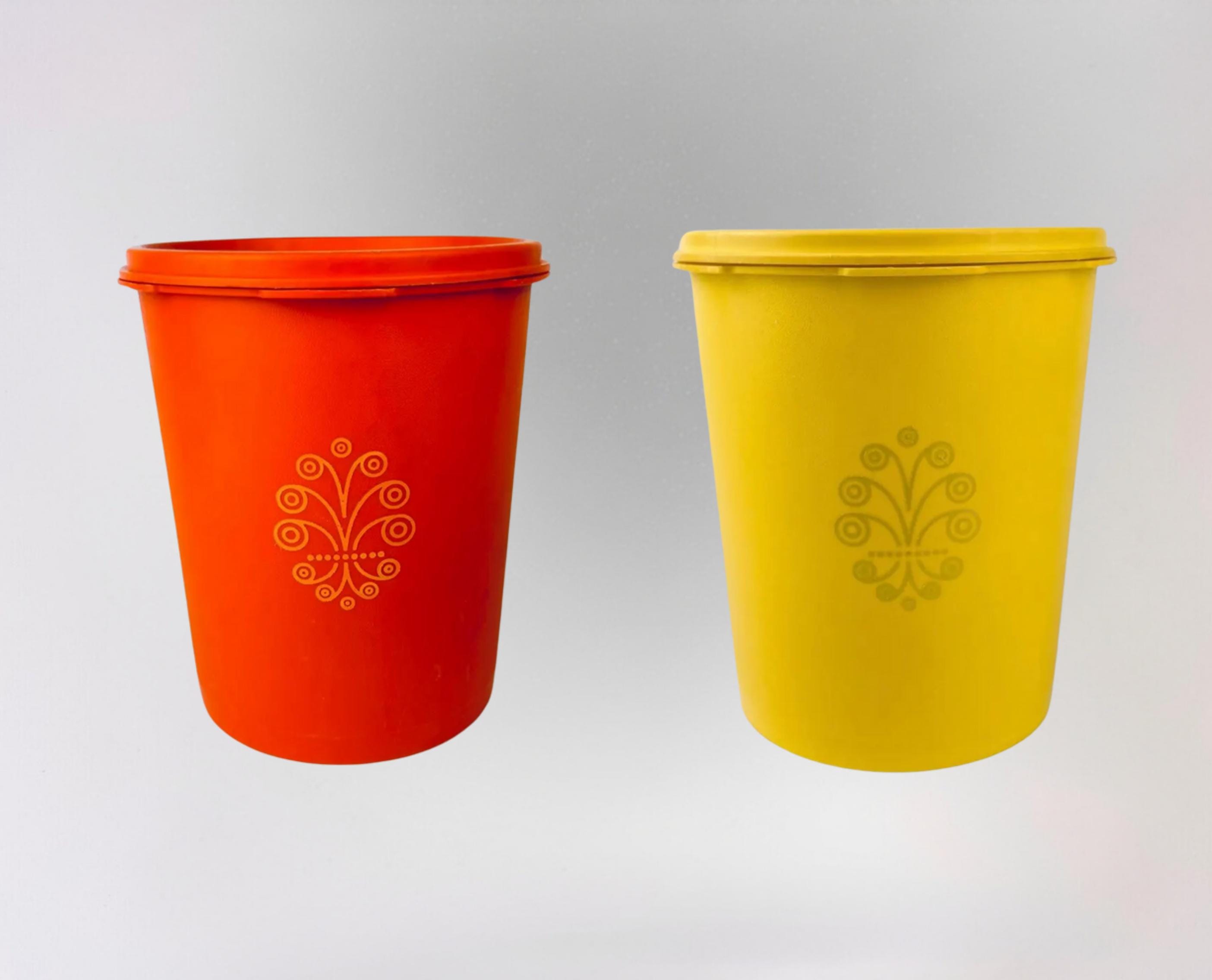 Vintage Plastic Tupperware Countertop Servalier Container - #809