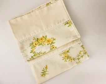 Vintage Dan River Dantrel 'Standard Queen' Beige + Yellow Floral Pillow Cases - Set Of Two (2) - No Iron Muslin - Made In USA