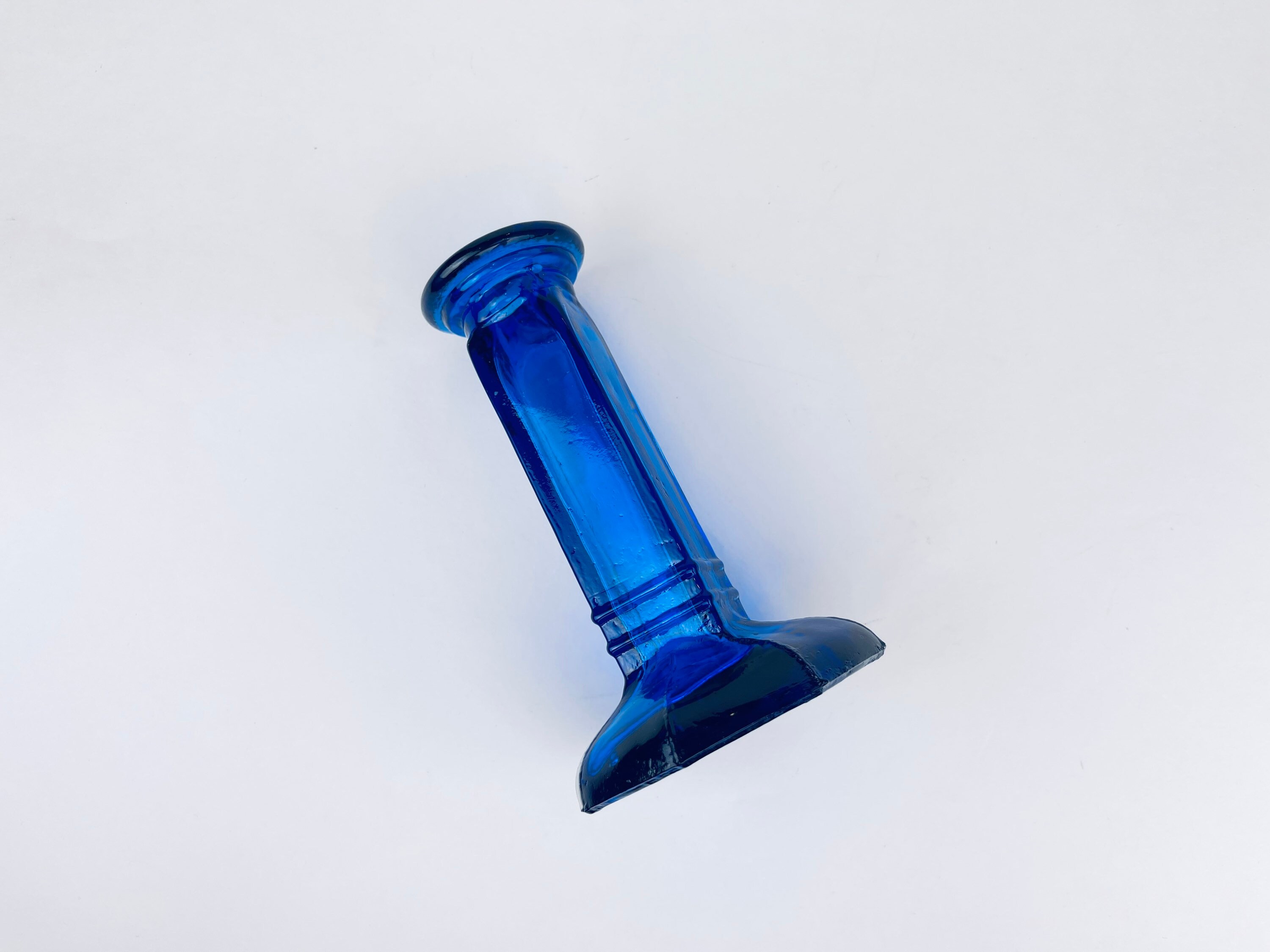 ヴィンテージ手吹きコバルトブルーガラスキャンドルホルダー - 八角形