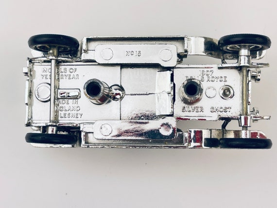 Vintage Antique Car Stainless Steel Ashtray - 1907 Rolls Royce