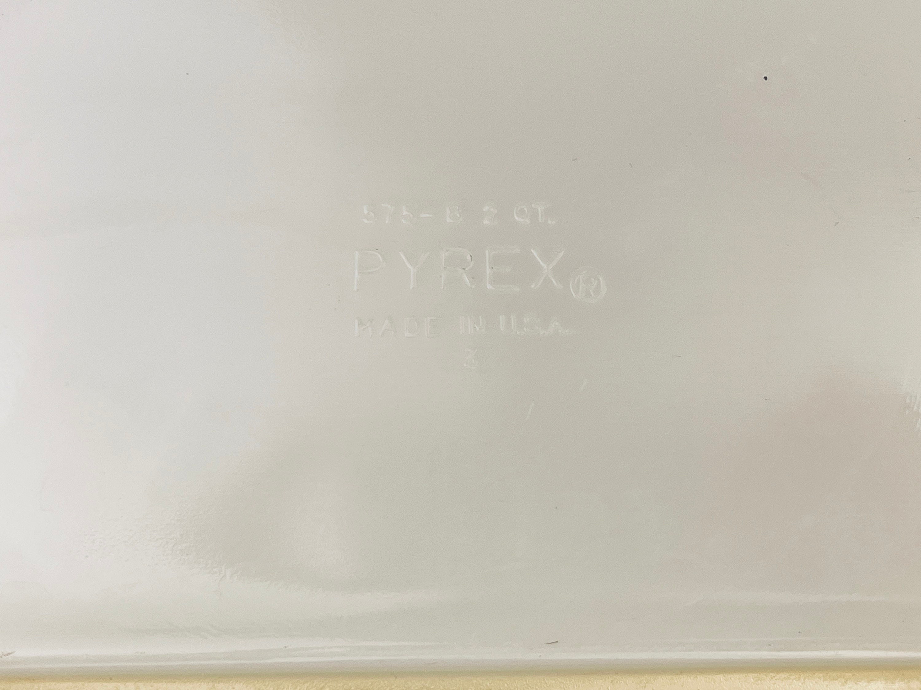 ヴィンテージ パイレックス ベーキングディッシュ - ゴールデン