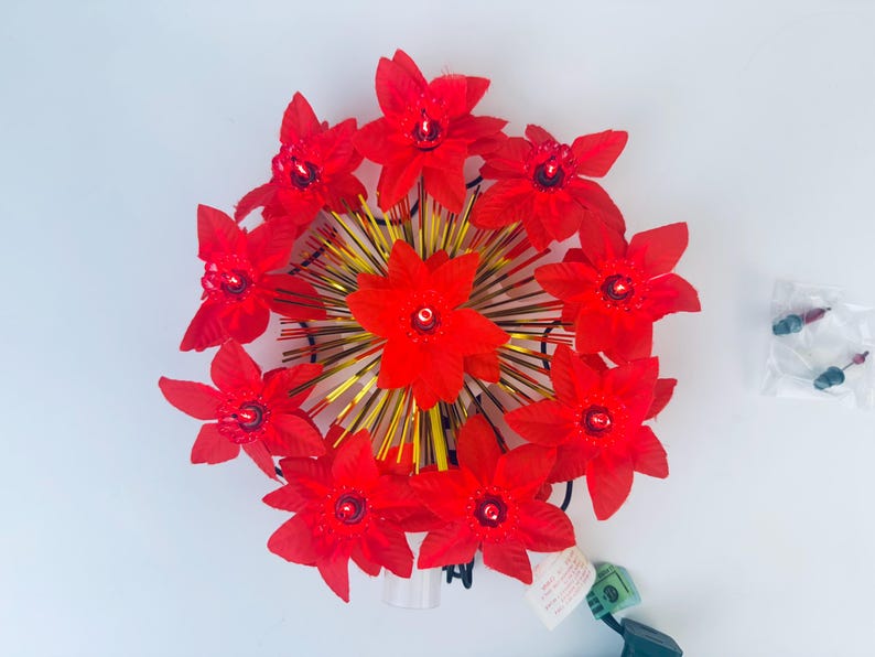 Vintage 'Zellers' Illuminated Red Poinsettia Christmas Tree Topper - 7 Inch