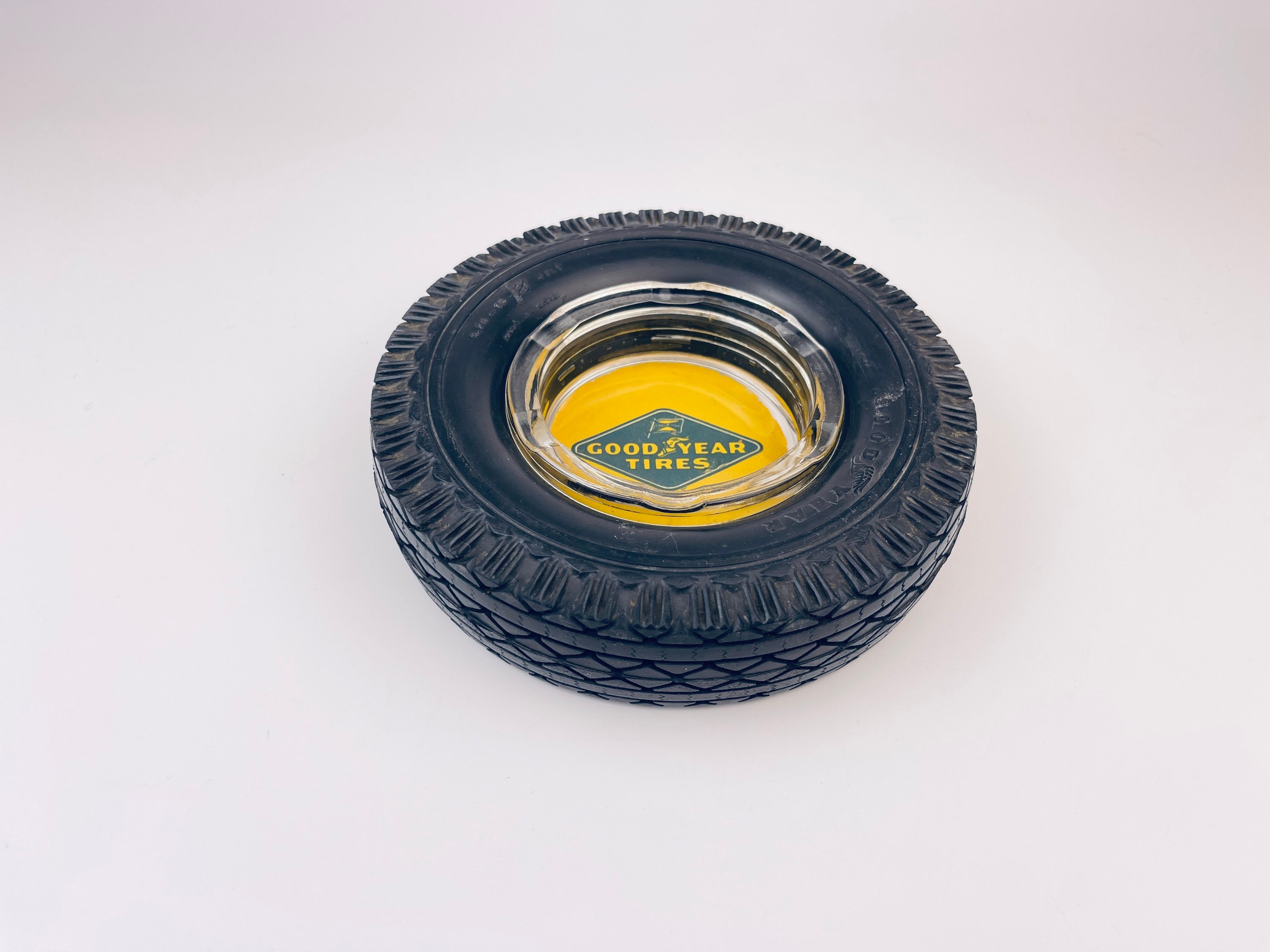 【1950〜60年代】GOODYEAR グッドイヤー ヴィンテージ灰皿 タイヤ型 送料無料】 GOOD YEAR タイヤ型灰皿 U.S.A 米国 1950s グッドイヤー