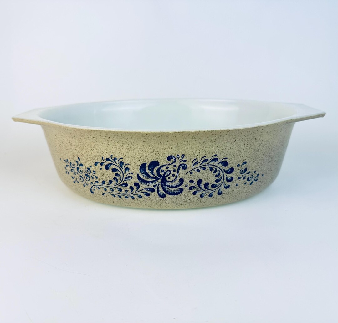 Pyrex Tan Square Vintage 1970s Pyrex “homestead” Tan Speckled Blue Scroll Casserole Dish ...