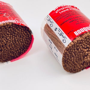 Vintage Light Brown Wool Rug Yarn - Bouquet Carpette - Pure Virgin Wool Mothproof - 320 Pieces - Canada Made - Pack of Two (2)