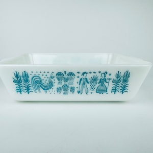 Vintage Large Butterprint Amish Pyrex &#39;Refrigerator&#39; Fridgie Dish - #503 (1 1/2 QT) - Made In USA