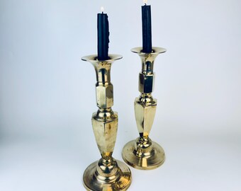 Vintage 1980er Jahre Regal Kerzenhalter aus Messing - 2er-Set - 30 cm schwere Eleganz