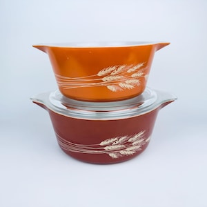 Cacerolas de Pyrex de color naranja brillante con diseño de cosecha otoñal vintage "Trigo" (las cazuelas se venden por separado)