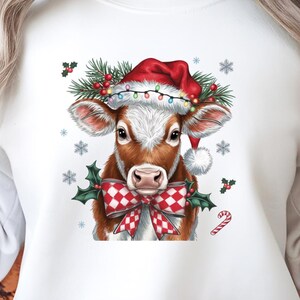 Christmas Cow Sweatshirt, Cow Lights Sweater, Cow Women Sweatshirt, Cow Lover Shirt, Christmas Sweatshirt, Highland Cow Crewneck, Farm Xmas