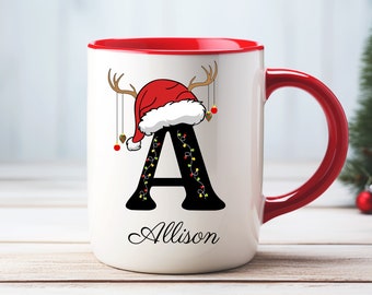 Taza navideña personalizada con monograma: inicial y nombre personalizados
