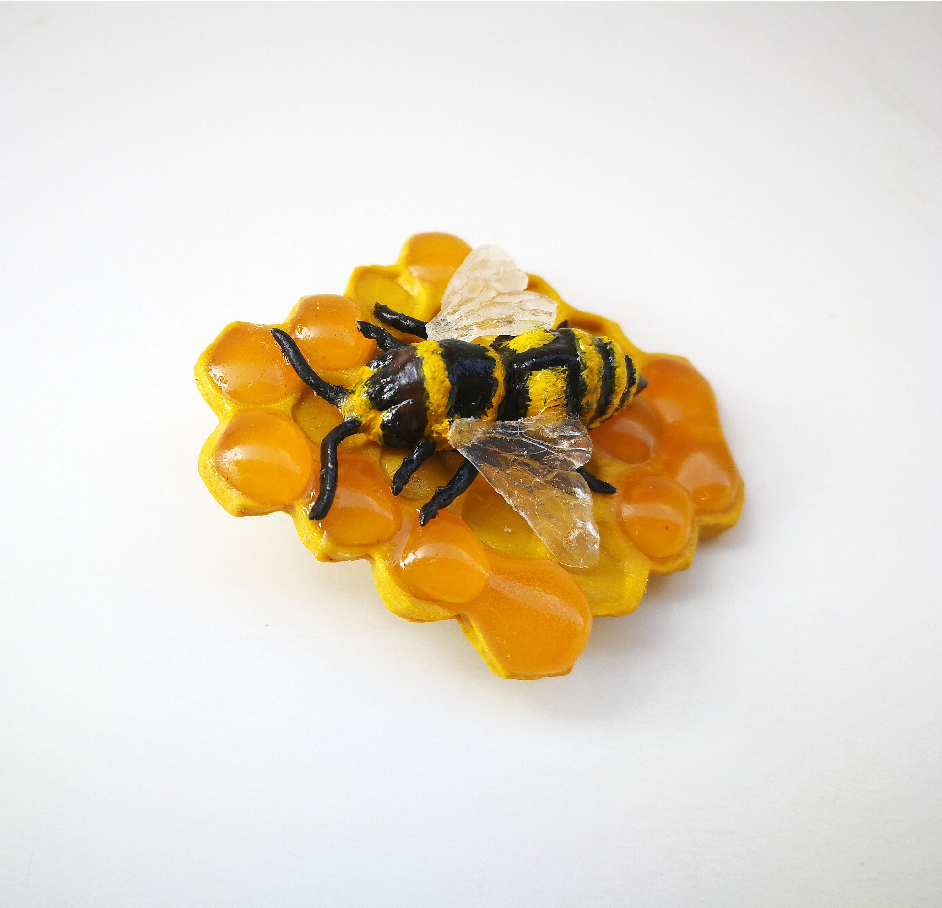 Polymer Clay and Resin Bee on Broachwomen Etsy