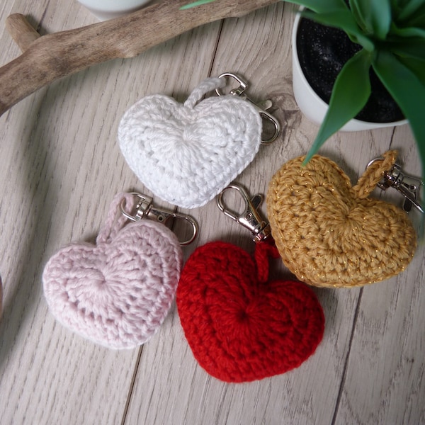 Porte-clés coeur diverses couleurs fait main au crochet