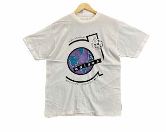 vintage jaren '90 adidas internationale voetbal usa mooi ontwerp zeldzame sport merk groot logo gemaakt in de VS promo t-shirts