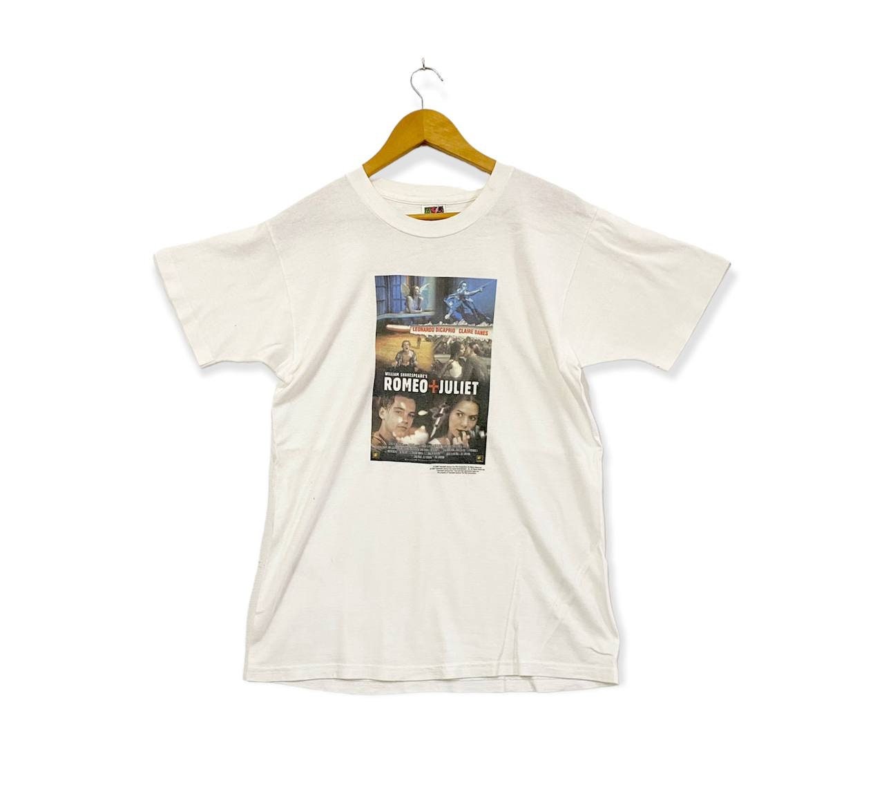 Vintage 90s 1996 ROMEO + JULIET Big Image Nice Design American 