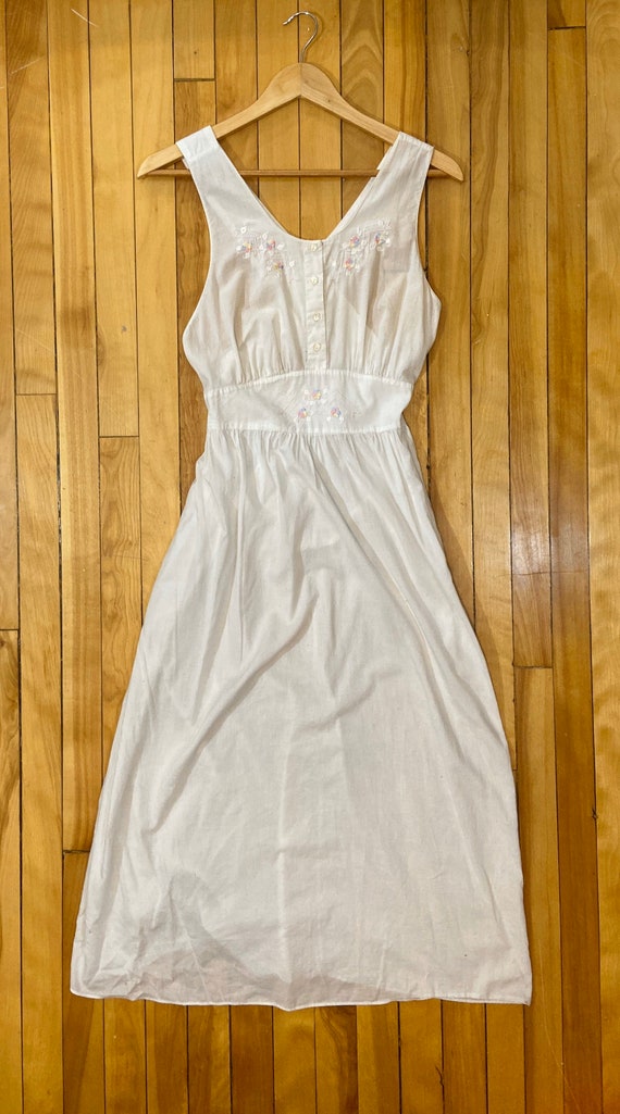 Vintage 1980s white cotton embroidered maxi slip d