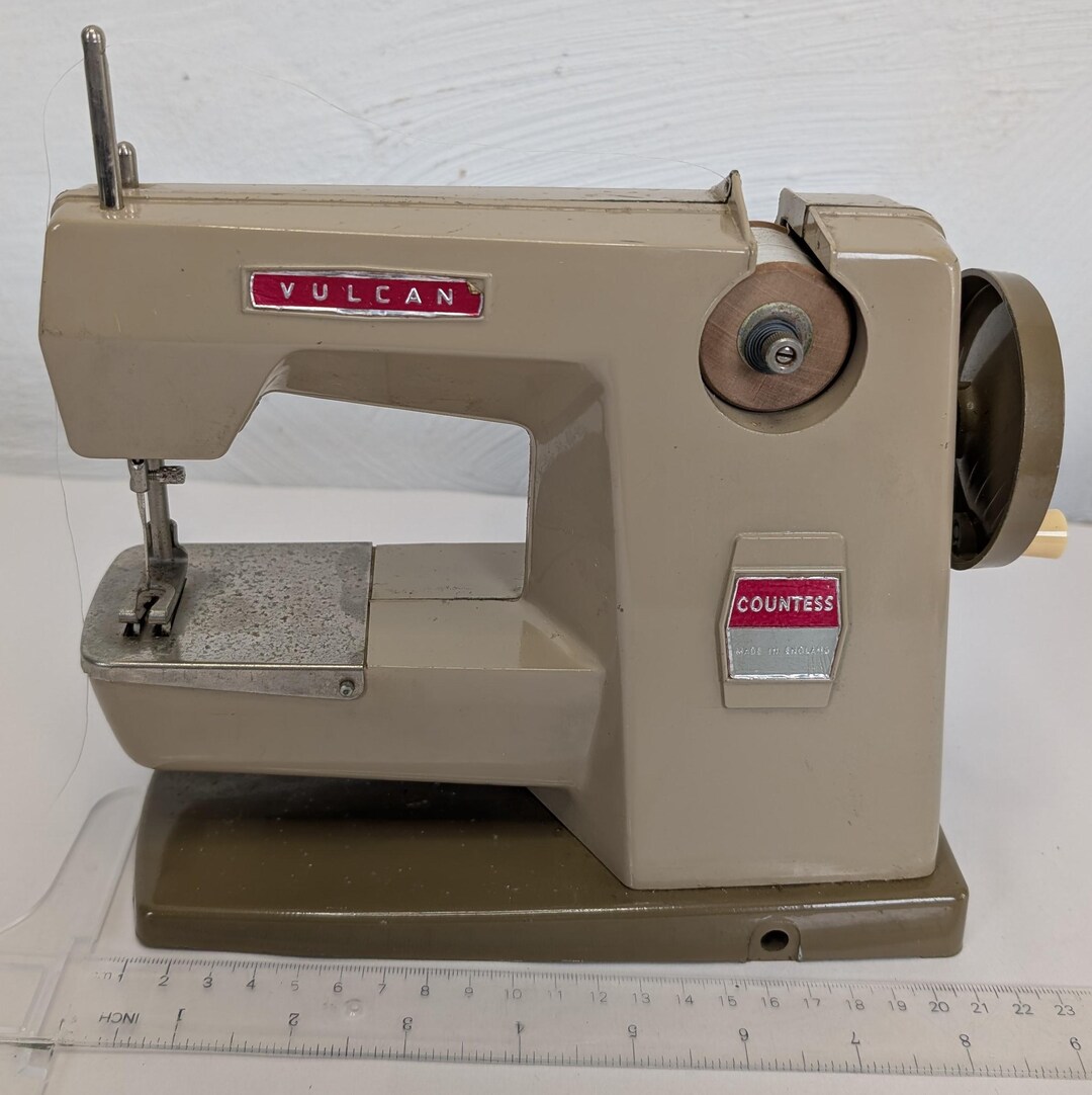 Vintage Vulcan Countess Child Miniature Sewing Machine, Made in England ...