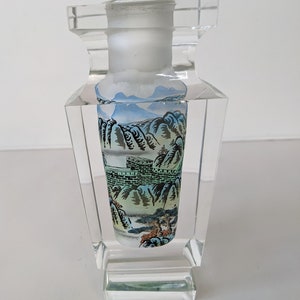 Vintage Reverse Inside Painted Crystal Vase Great China Wall Painting Signed image 3