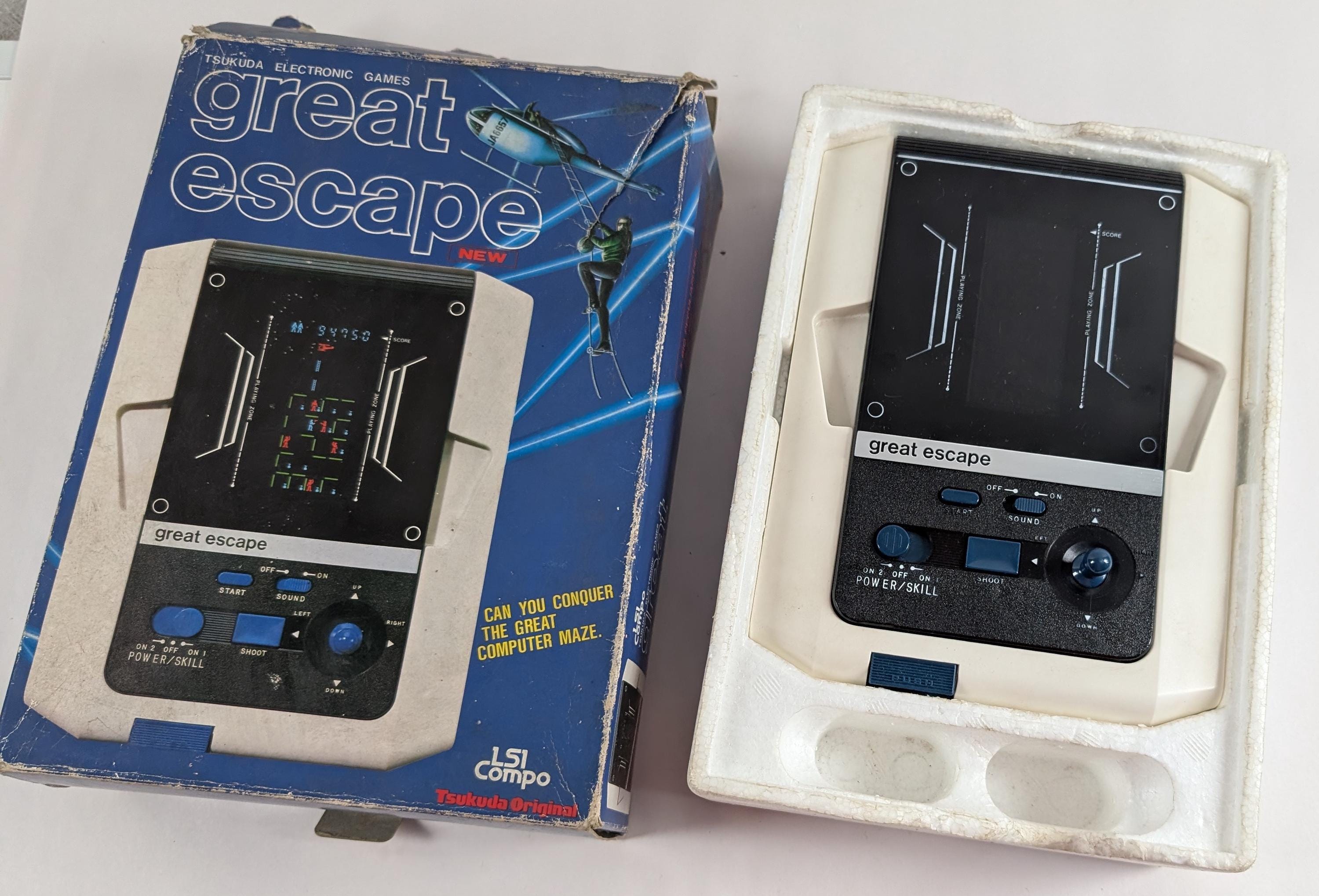 Vintage 1981 Hand Held Game Console Great Escape Original Tsukuda