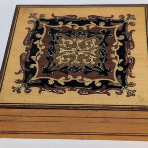 Vintage Italian Sorento Jewellery Trinket Box Inlayed Wood Hand Made 9.5 cm Home Decoration
