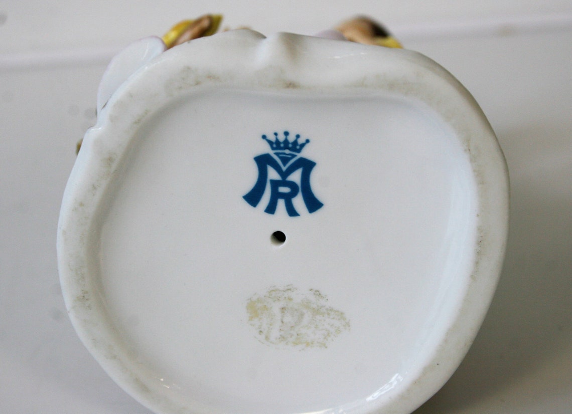 Vintage Enesco Maruri Porcelain Figurine 'girl With Yellow Etsy