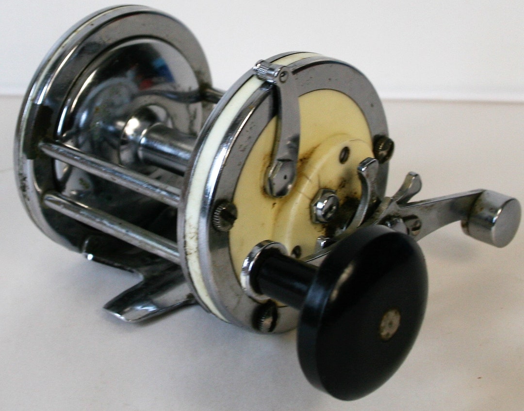 Vintage Garcia Mitchell 624 Bait-cast Reel Fishing Made in France