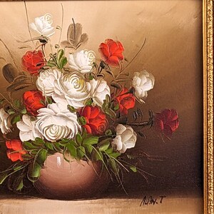 Vintage Oil on Canvas Roses in Vase Still Life Painting Framed in Wooden Gilded Rococo Style Frame 17x15in image 3