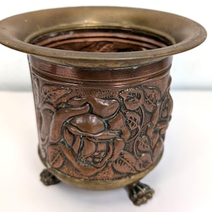 Antique Edwardian Copper and Brass Jardiniere Planter Plant Pot Embossed Floral Design Lion Paws Feet Made in England Home Decor