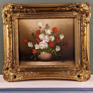 Vintage Oil on Canvas Roses in Vase Still Life Painting Framed in Wooden Gilded Rococo Style Frame 17x15in image 9