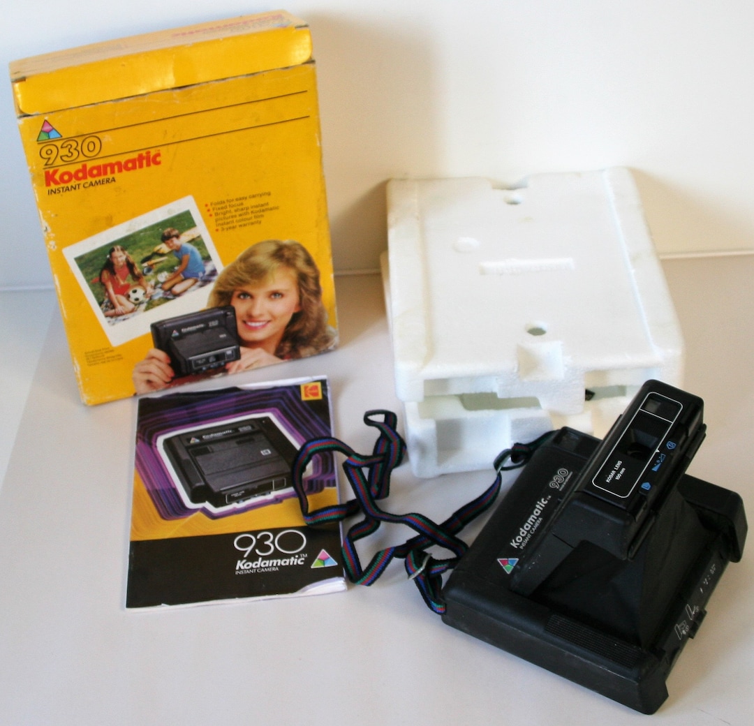 Vintage 1980s Kodak 930 Kodamatic Instant Photo Camera With Original ...