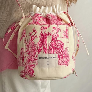 Stickprojektväska | Handgjord toile-väska i tyg med dragsko för stickning och virkning | Liten garnprojektväska
