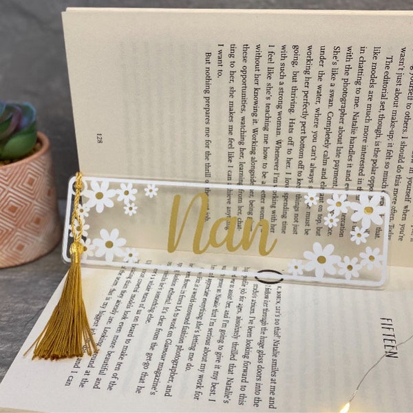 Personalised Daisy bookmark Book lover Gift | Retirement gift