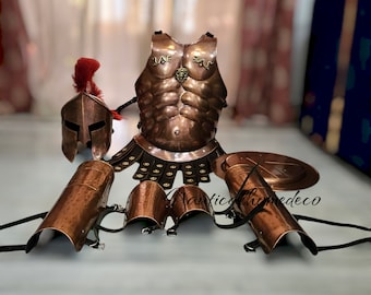 Armatura muscolare spartana, corazza, elmo, protezione per le gambe, protezione per le braccia e set di armatura con scudo, costume di Halloween per cosplay dell'antica Grecia e fiera rinascimentale.
