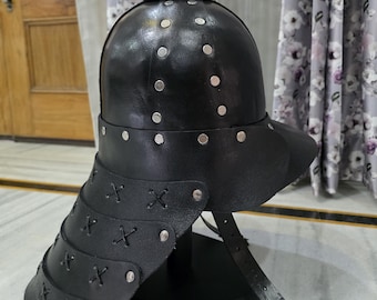 鉄製の兜と枕付きの侍ヘルメット 日本の南部鉄器工芸品 装飾置物 #7058