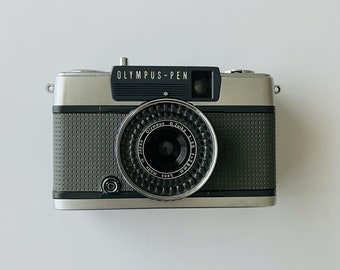Olympus Pen EE-2 本革張品C 1本で2倍撮れるハーフカメラ｜オリンパス PEN EE-2アイボリー