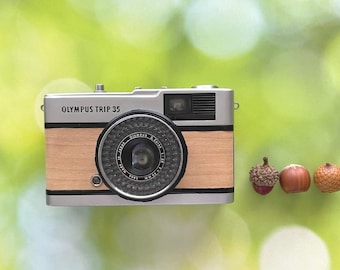 Olympus Trip 35-filmcamera | Vintage 35 mm compact | Volledig gerenoveerd en getest | Natuurlijk satijnsycamorehout | Inclusief Kodak-film
