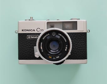 コニカ C35 オートマチック (シルバー) - レンジファインダー 35 mm