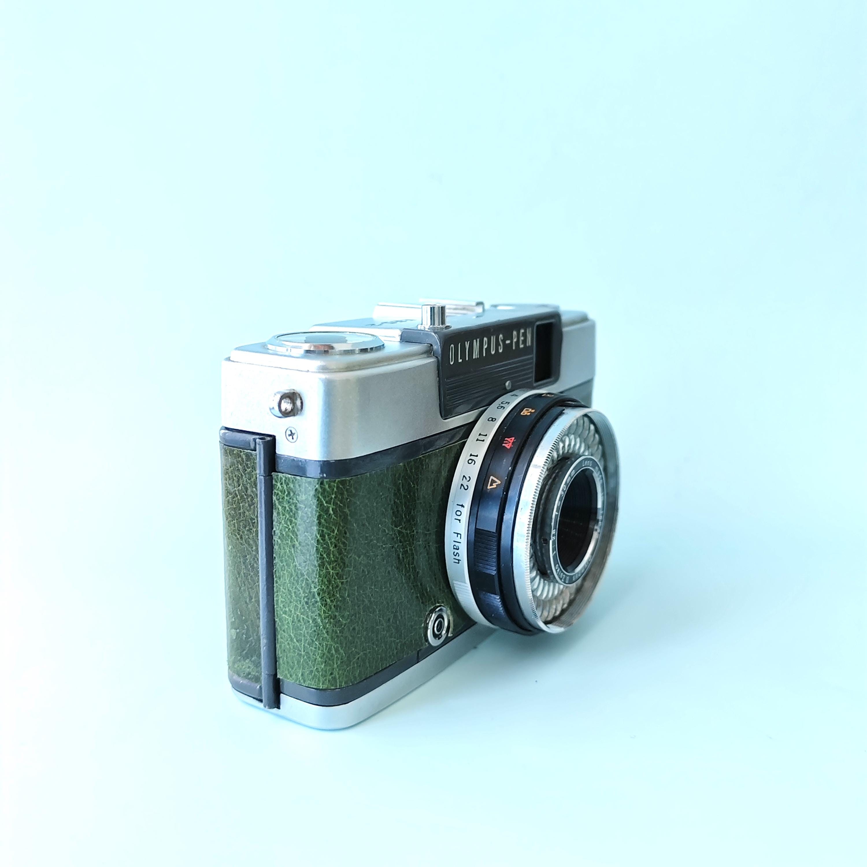 オリンパス PEN EES-2：抹茶グリーンレザー、ハーフサイズ35mmフィルム