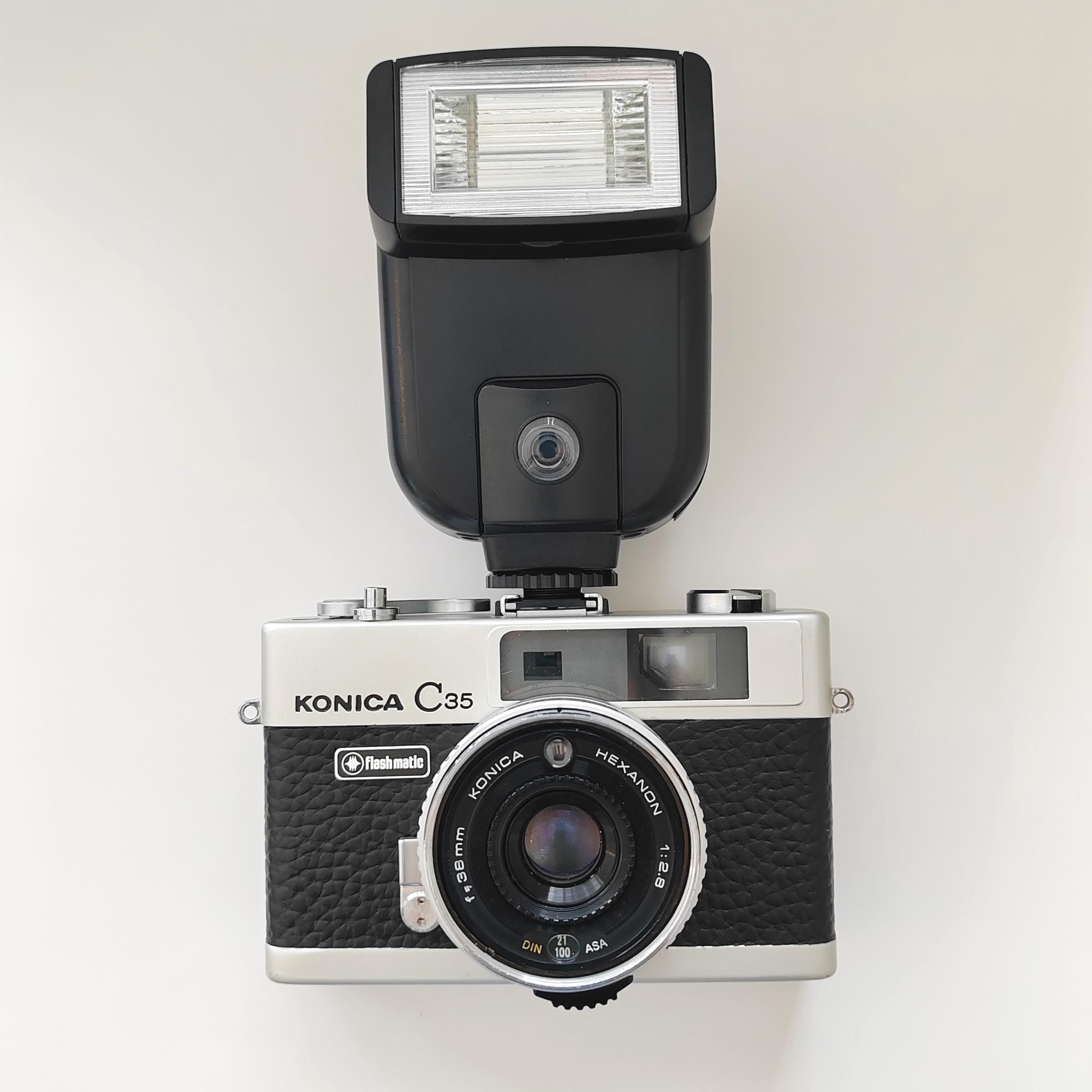 コニカ C35 レンジファインダーフィルムカメラ | 日本で整備・動作確認