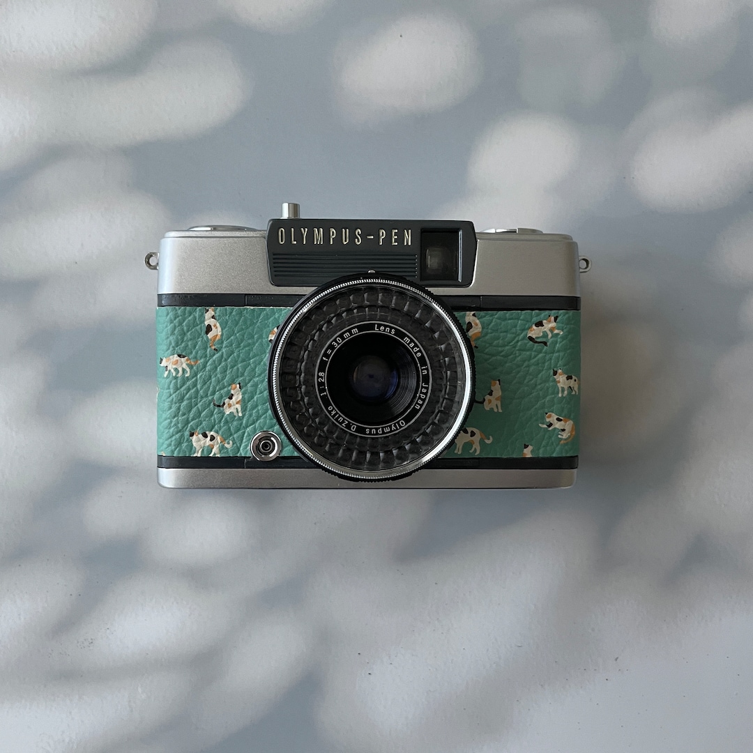 Olympus PEN EES-2 Vintage 35mm Film Camera | Half Frame