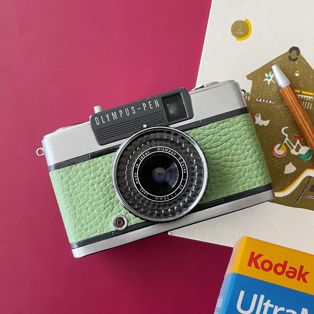 Olympus Pen D3 – Appareil photo argentique vintage demi