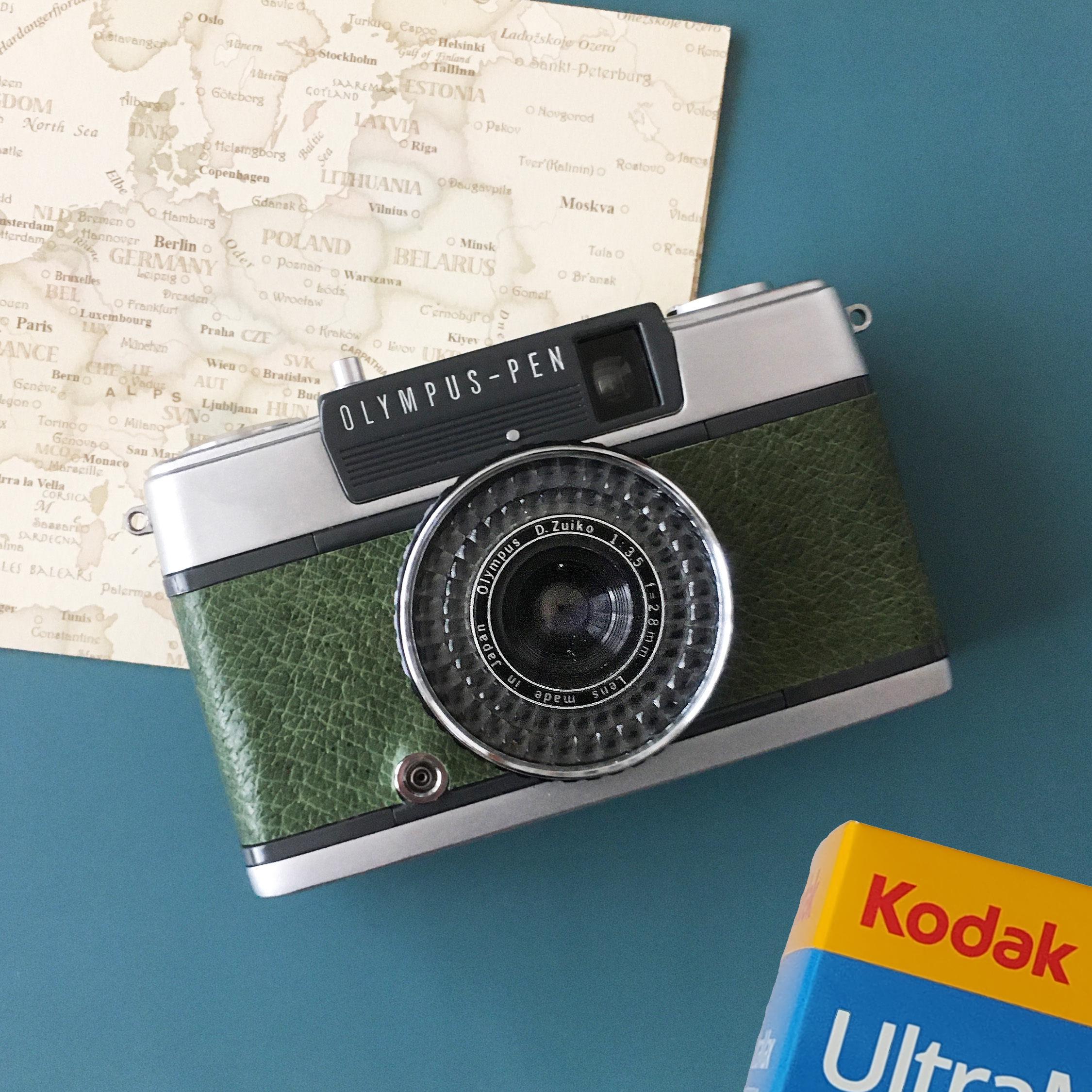 OLYMPUS PEN EE-3 深緑 整備済・完動品】 OLYMPUS PEN EE-3 深緑 - フィルムカメラ
